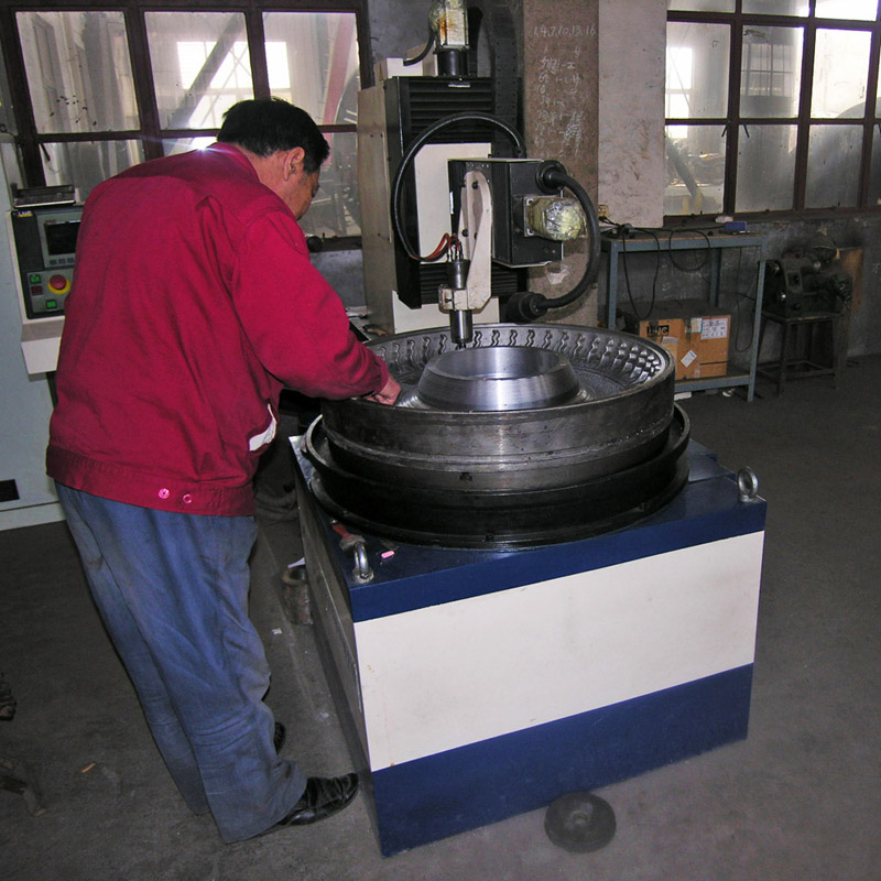 Qingdao YDL formy co., Ltd. je jedním z předních výrobců pneumatik v Číně